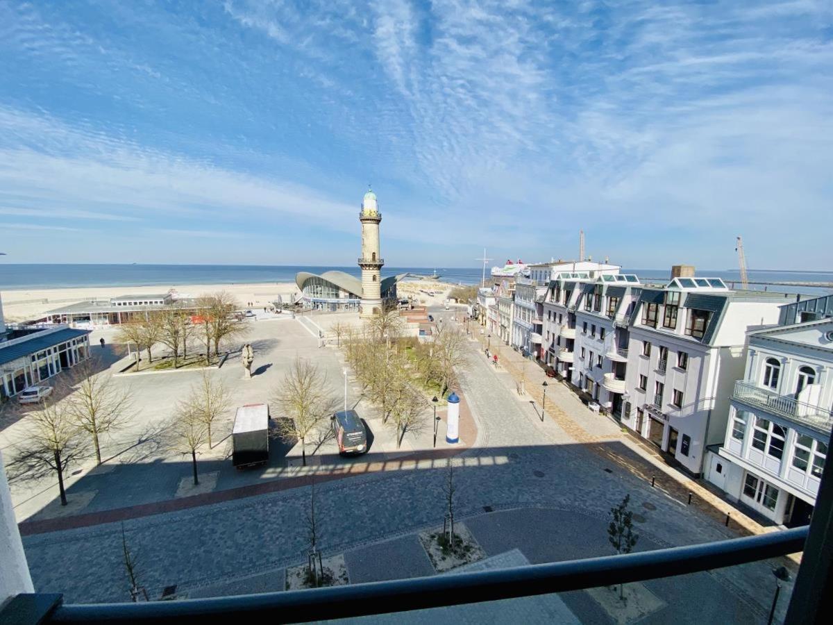 Berringer, Seestern, Direkt An Der Promenade Rostock Exterior foto